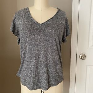 Gray flutter sleeve tshirt, M